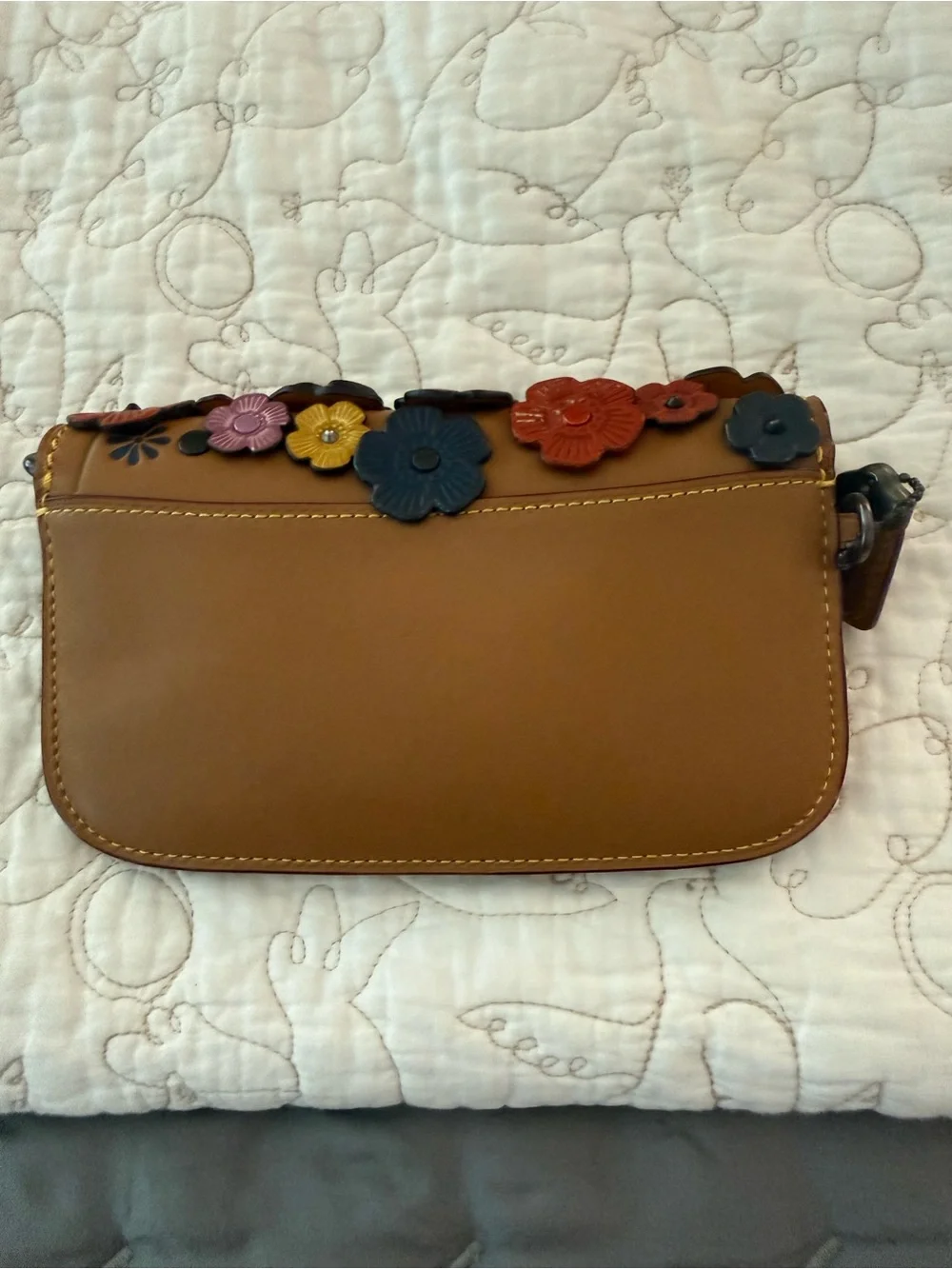 EUC Coach 1941 Wristlet Tea Rose Saddle - Picture 3 of 8